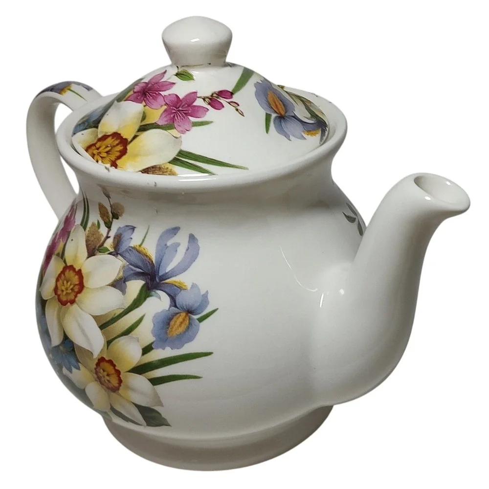 Sadler Windsor Floral Teapot Lidded Iris Daffodils Spring Flowers England 6.5 In